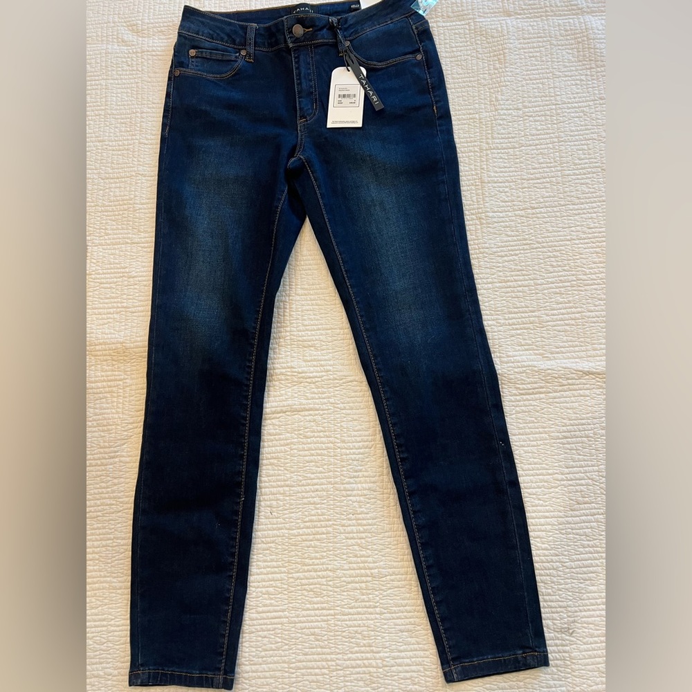 Tahari Classic Skinny Jeans